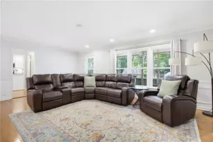 3041 Coach Ln, Marietta, GA 30062 - Photo 11