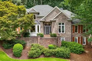 2919 Mountain Trace NE, Roswell, GA 30075 - Photo 3