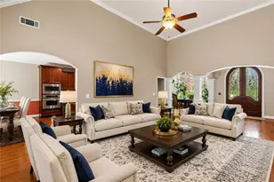 812 Treeline Dr, Conyers, GA 30094 - Photo 9