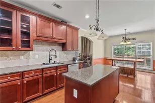 812 Treeline Dr, Conyers, GA 30094 - Photo 7