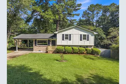 170 Peachtree Court, Riverdale, GA 30274 - Photo 1