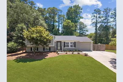 472 Barnesdale Drive, Marietta, GA 30068 - Photo 1