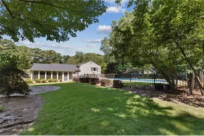 472 Barnesdale Drive, Marietta, GA 30068 - Photo 11