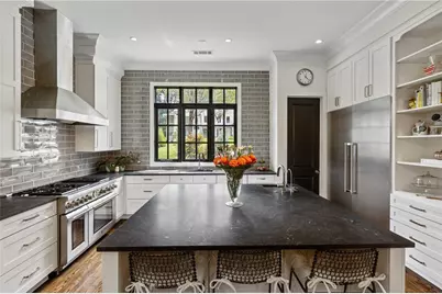 779 Greenview Avenue NE, Atlanta, GA 30305 - Photo 7