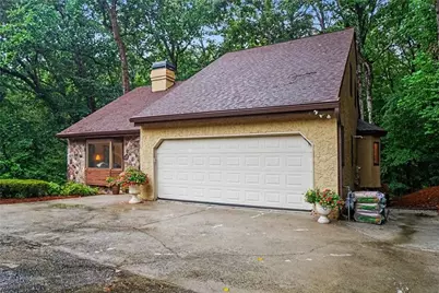 365 Crosstree Lane, Sandy Springs, GA 30328 - Photo 27