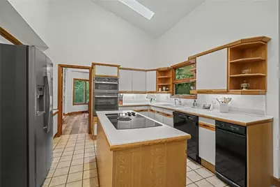 365 Crosstree Lane, Sandy Springs, GA 30328 - Photo 7