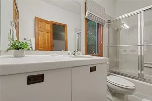 365 Crosstree Ln, Sandy Springs, GA 30328 - Photo 19