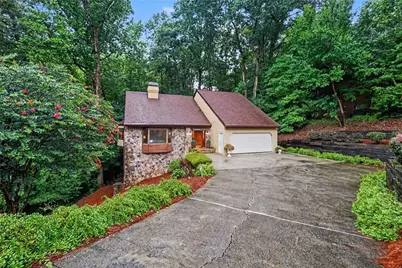 365 Crosstree Lane, Sandy Springs, GA 30328 - Photo 29
