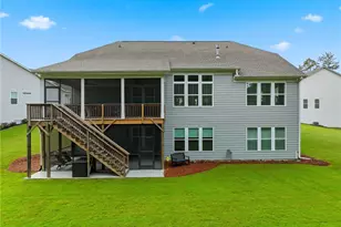 386 Kentucky Ct, Hoschton, GA 30548 - Photo 7
