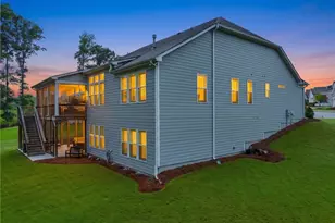 386 Kentucky Ct, Hoschton, GA 30548 - Photo 9