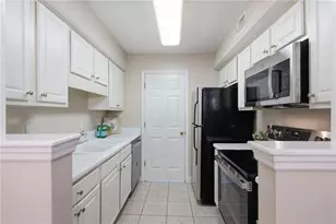 1016 Wingate Way, Sandy Springs, GA 30350 - Photo 17