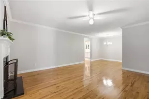 1016 Wingate Way, Sandy Springs, GA 30350 - Photo 13