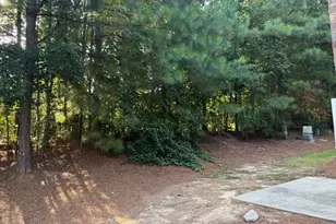 3902 Brockenhurst Dr, Buford, GA 30519 - Photo 3