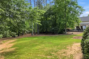 401 Maple Ridge Ct, Cumming, GA 30028 - Photo 57