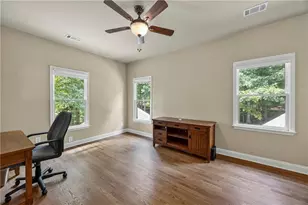 8555 Berringer Point Dr, Gainesville, GA 30506 - Photo 33