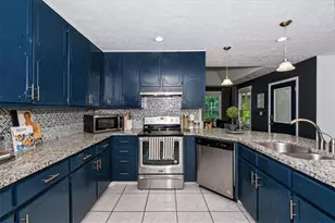 1166 Valentine Ct, Riverdale, GA 30296 - Photo 9