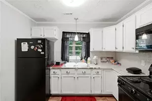 225 Myrtle Dr, Roberta, GA 31078 - Photo 7