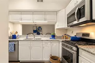 240 Renaissance Pkwy NE, Atlanta, GA 30308 - Photo 11