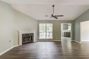 1448 Earlham Ln, Lawrenceville, GA 30043 - Photo 3