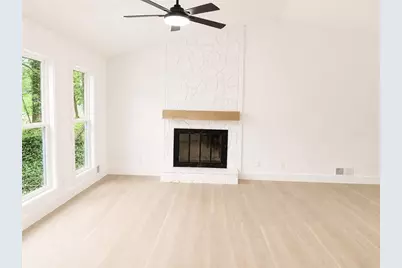605 Dover Street NE, Marietta, GA 30066 - Photo 5