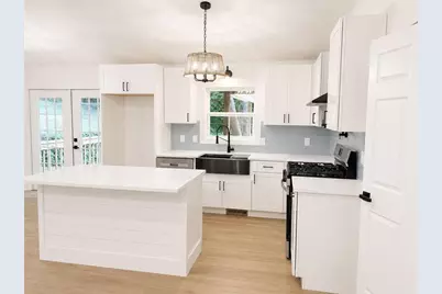 605 Dover Street NE, Marietta, GA 30066 - Photo 3