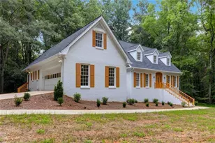 3710 Crossvale Rd, Lithonia, GA 30038 - Photo 3