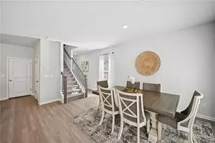 405 Lanier Cir, Woodstock, GA 30189 - Photo 9