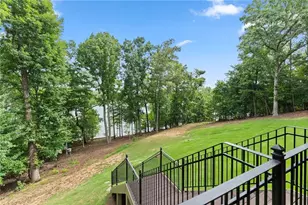 2819 NE Point Overlook, Gainesville, GA 30501 - Photo 5