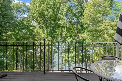 2819 NE Point Overlook, Gainesville, GA 30501 - Photo 7