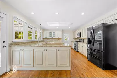 425 Prince Charles Place, Johns Creek, GA 30022 - Photo 23