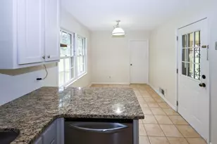 5315 Pounds Dr S, Stone Mountain, GA 30087 - Photo 15