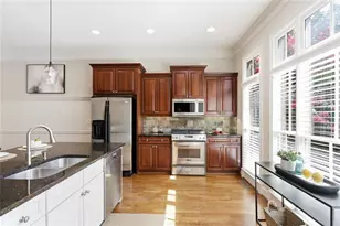 810 Highland Green Way NE, Atlanta, GA 30306 - Photo 9