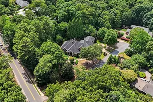 8054 Kenstone Ct, Sandy Springs, GA 30350 - Photo 47