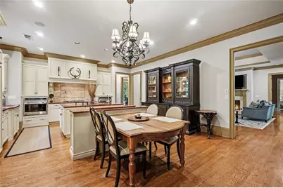 8054 Kenstone Court, Sandy Springs, GA 30350 - Photo 11