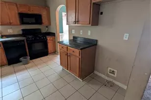 2376 Creel Rd, Atlanta, GA 30349 - Photo 7
