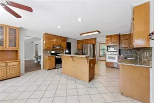 379 Clyde Ct, McDonough, GA 30252 - Photo 11