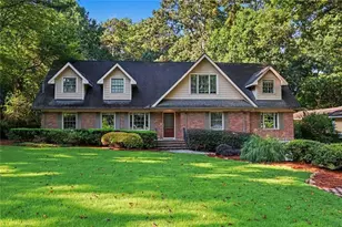 804 Pinetree Dr, Decatur, GA 30030 - Photo 1