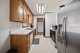 1810 Hasty Rd, Marietta, GA 30062 - Photo 3