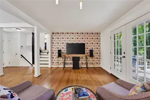 6485 Wright Rd, Sandy Springs, GA 30328 - Photo 9