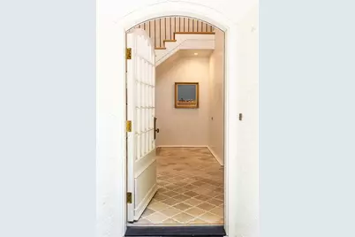 300 Blackland Road NW, Atlanta, GA 30342 - Photo 5