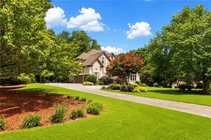 915 Champions Fairway Dr, Alpharetta, GA 30004 - Photo 5