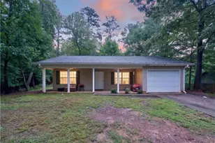 3548 Lakeview Dr, Gainesville, GA 30501 - Photo 1