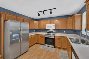 3548 Lakeview Dr, Gainesville, GA 30501 - Photo 13