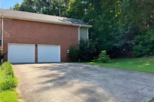 33 Chief Cir, Lawrenceville, GA 30043 - Photo 3