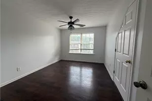3865 Crescent Walk Ln, Suwanee, GA 30024 - Photo 3