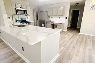 3865 Crescent Walk Ln, Suwanee, GA 30024 - Photo 7