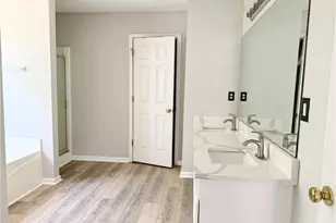 3865 Crescent Walk Ln, Suwanee, GA 30024 - Photo 15