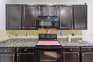 523 Hardy Ives Ln, Lawrenceville, GA 30045 - Photo 7