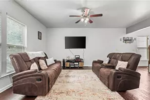 523 Hardy Ives Ln, Lawrenceville, GA 30045 - Photo 3