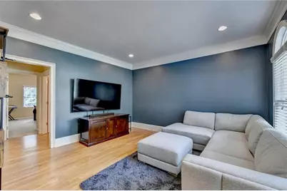 10370 Sugar Crest Avenue, Duluth, GA 30097 - Photo 5